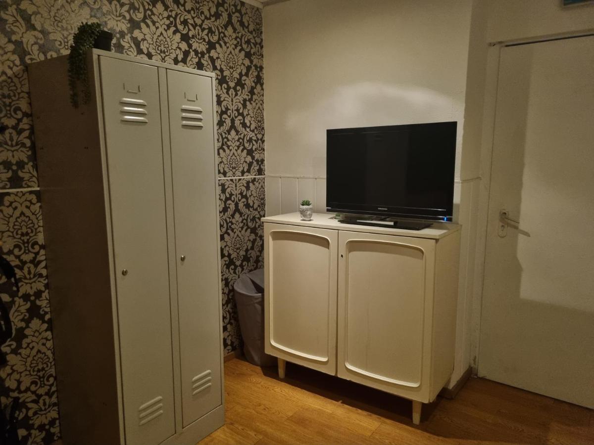 Kleines Wohnstudio Apartment Wina Bagian luar foto