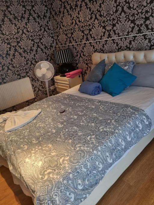 Kleines Wohnstudio Apartment Wina Bagian luar foto