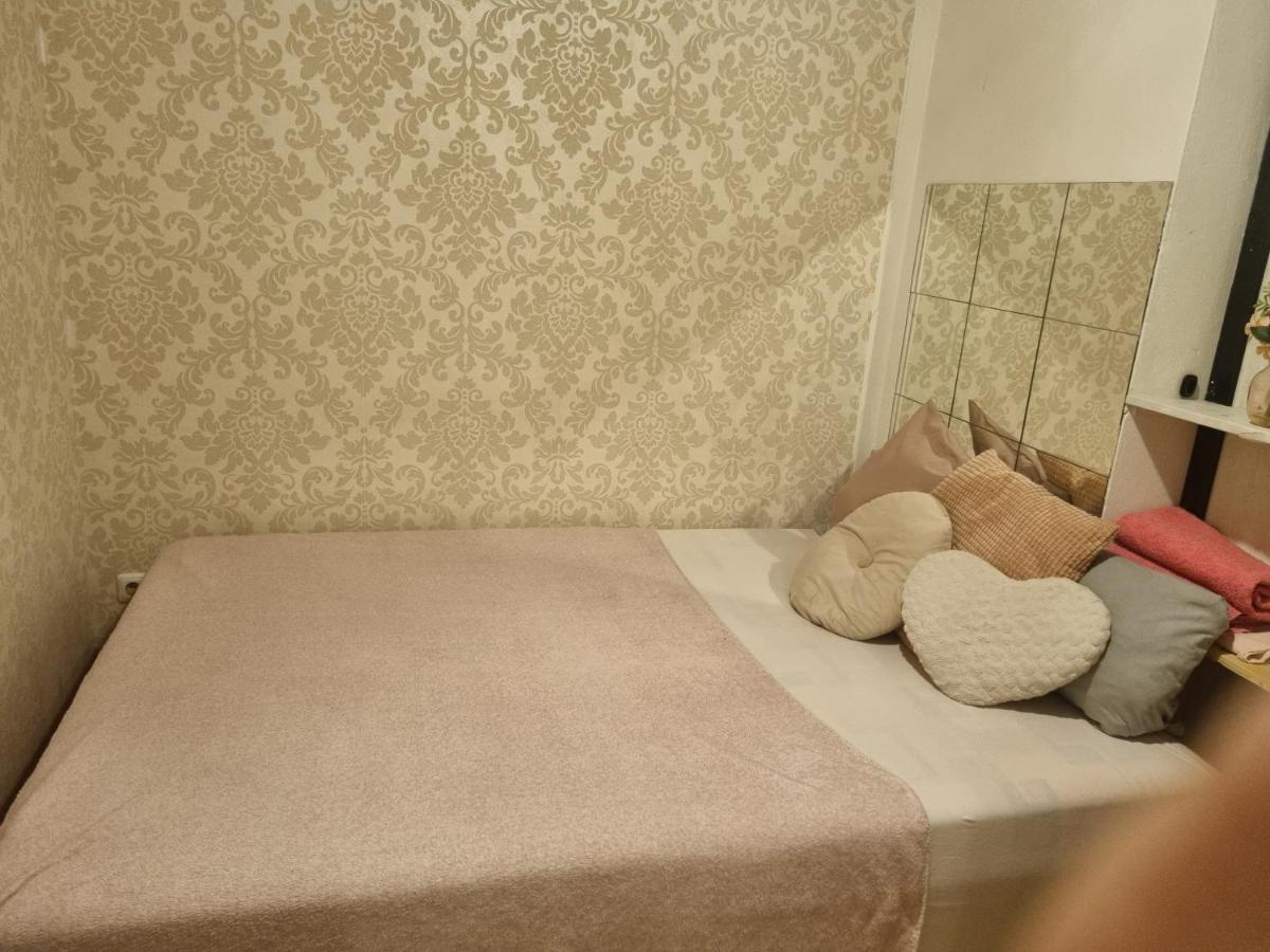 Kleines Wohnstudio Apartment Wina Bagian luar foto